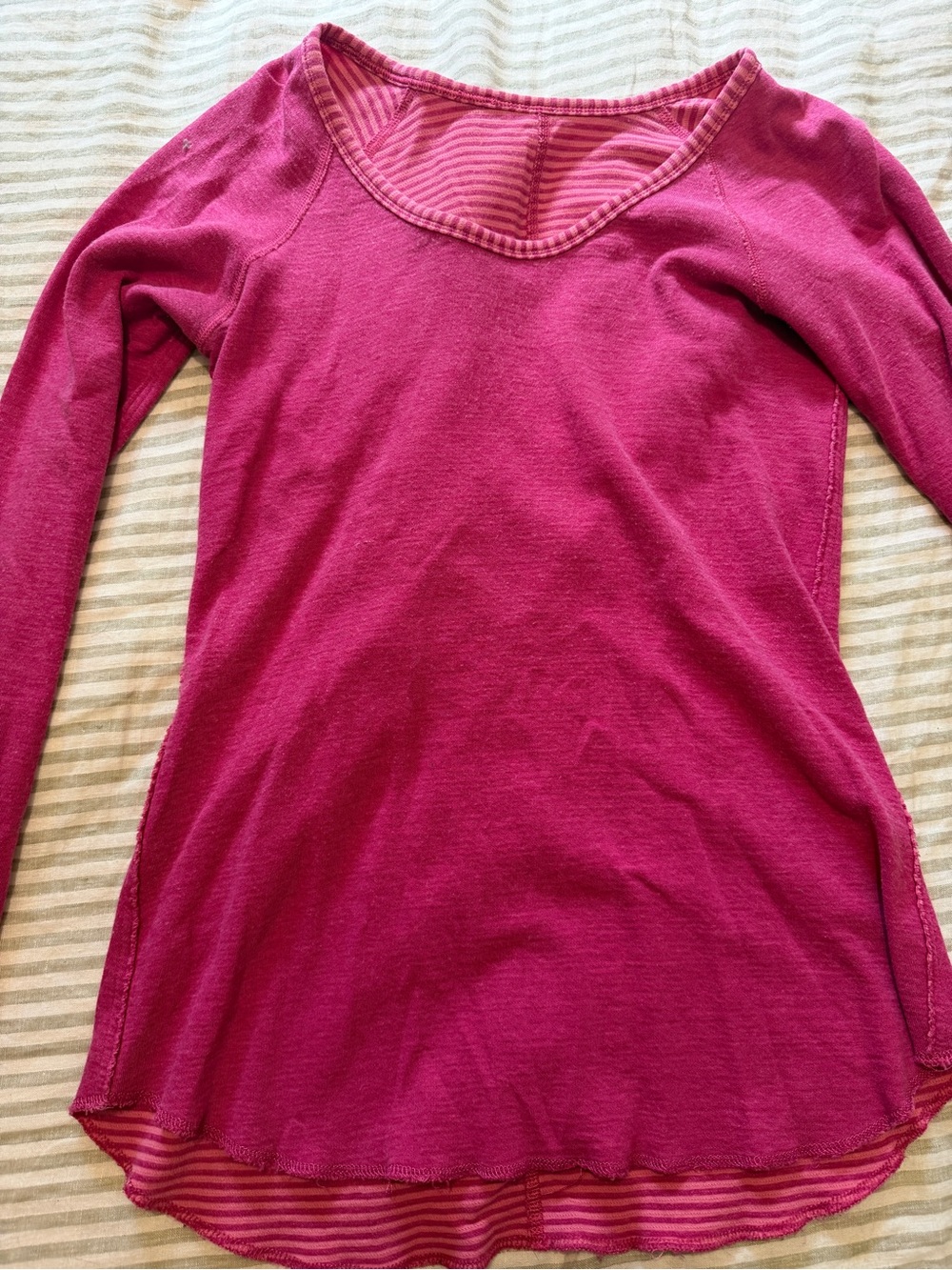 lululemon athletica Open Your Heart Reversible Long Sleeve - size 6